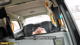 Fake Taxi - Bombázó latin amerikai hölgyemény meghágva a taxiban
