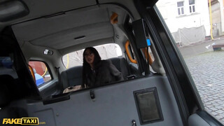 Fake Taxi - Mali Ubon a dögös kolumbiai csaj