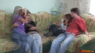 18videoz - ilyen egy igazi amatőr gangbang