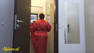 Vén feleség és a tini szeretője