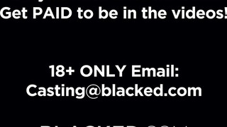 BLACKED - Világos Szőke tini csajszi torkába bedugják