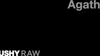 TUSHYRAW - Agatha a szexy vörös hajú hölgyemény