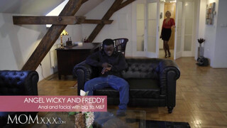 MOMxxx - Angel Wicky az óriás cickós milf