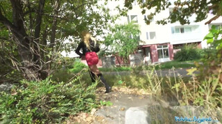 Public Agent - Anna Khara pénzért egy jót szexel