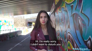Public Agent - Vanessa Alessia a szuper bombázó fiatal picsa