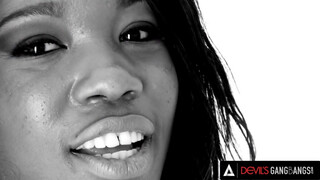DevilsGangbangs - Mya Mays és a 4 fehér fasz