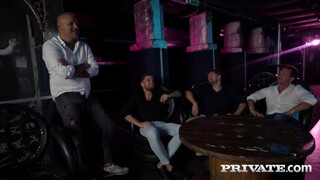 Private com - Tiffany Rousso és Cherry Kiss négy krapekkal kúr