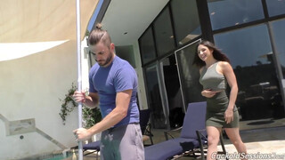 Abella Danger a pasija előtt kúrel