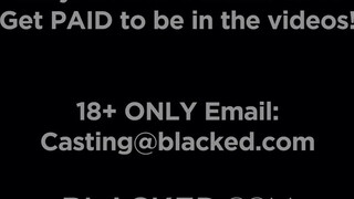 BLACKED - Lexi Lore kap egy jó méretes néger dákót