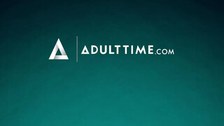 21 SEXTURY - Kitana Lure szűk ánusza megdöngetve