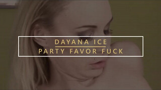 Dayana Ice puncija bekúrva
