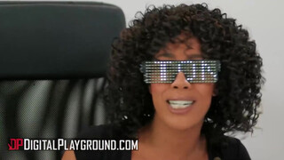 DigitalPlayground - Misty Stone a formás seggű csoki milf