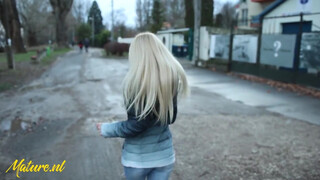 Nesty a szexy fiatalos magyar milf