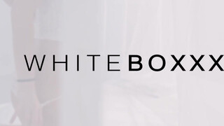WHITEBOXXX - Evelina Darling a cuki tini lány