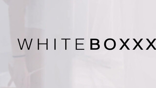 WHITEBOXXX - Liya Silver a szexy csöcsös picsa