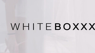 WHITEBOXXX - Chloe Lamour a méretes csöcsű milf