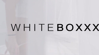 WhiteBoxxx - Silvia Dellai és Erika Bellucci hármasban dugnak