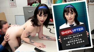 Anna Starr és Jack Vegas forró parfümös lopása